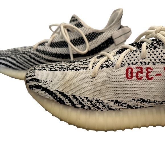Yeezy Boost 350 V2 Size 12 - Picture 5 of 15